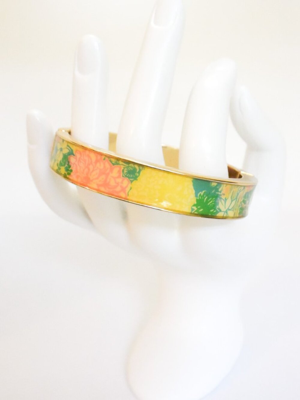*Lilly Pulitzer* Floral Tropical Printed Enamel Hinged Bangle Gold Bracelet